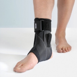Cavigliera in neoprene con bendaggio ad 8 stabilizzante - Filamed 901 FGP