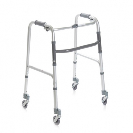 Deambulatore pieghevole con 4 ruote piroettanti – RP733 Moretti