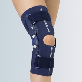 Ginocchiera traspirante aperta con snodo physioglide - Phyloetek Stabimed FGP